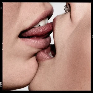 Kiss